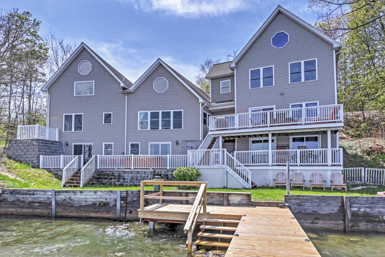 Waterfront Seneca Lake House Fire Pit And Boat Dock Geneva Zewnętrze zdjęcie